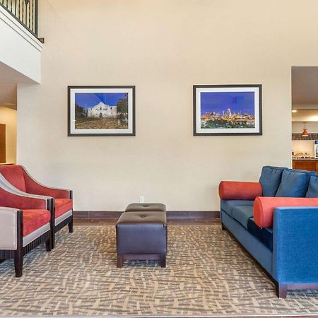 Comfort Suites San Antonio Airport North Exterior foto